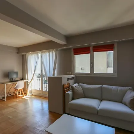 Nice 60M Located Near The Arc De Triomphe *